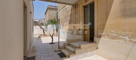 Apartamento de 7 habitaciónes en Scorrano, Italy No. 235619 15