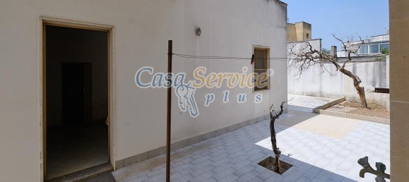 Apartamento de 7 habitaciónes en Scorrano, Italy No. 235619 16