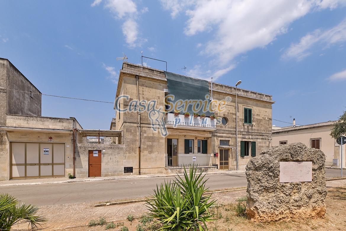 Apartamento de 7 habitaciónes en Scorrano, Italy No. 235619