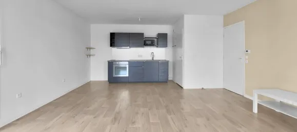 Apartamento de 3 habitaciónes en Lille, France No. 269676 3