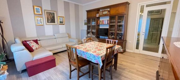 2 غرف نوم شقة في Dairago, Italy رقم 324787 12