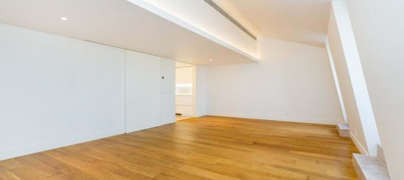 3 bedrooms Duplex in Lisbon, Portugal No. 208866 9