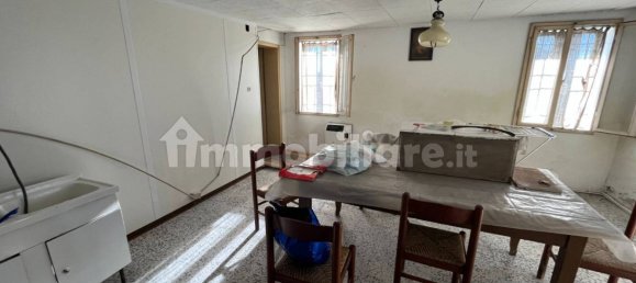 5 bedrooms House in Sanguinetto, Italy No. 107623 13