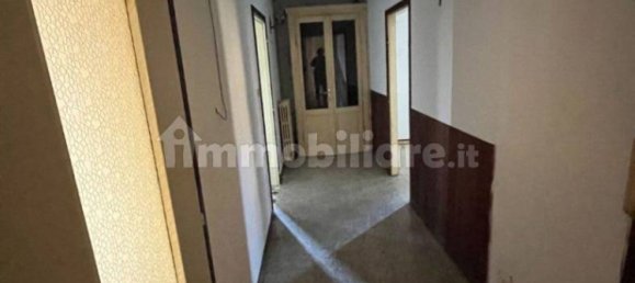 5 bedrooms House in Sanguinetto, Italy No. 107623 12