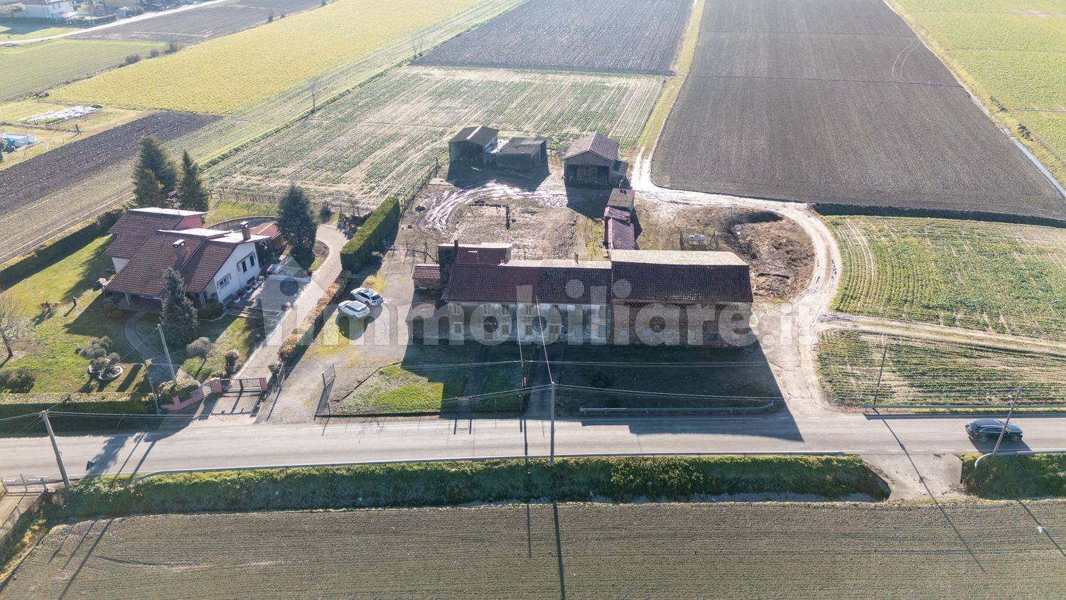 5 bedrooms House in Sanguinetto, Italy No. 107623