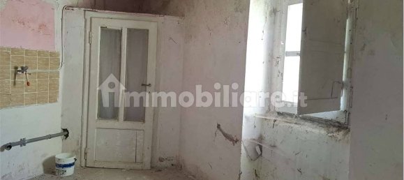 4 rooms House in Castel di Sangro, Italy No. 267072 4