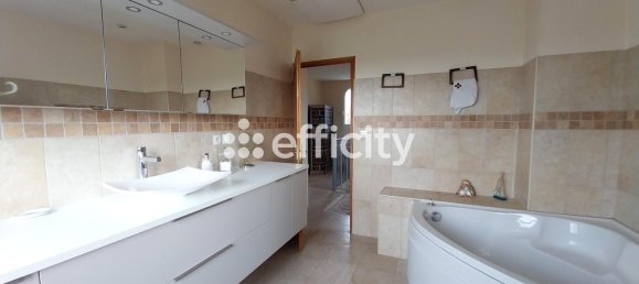 3 chambres Maison à La Bourdinière-Saint-Loup, France No. 61161 15