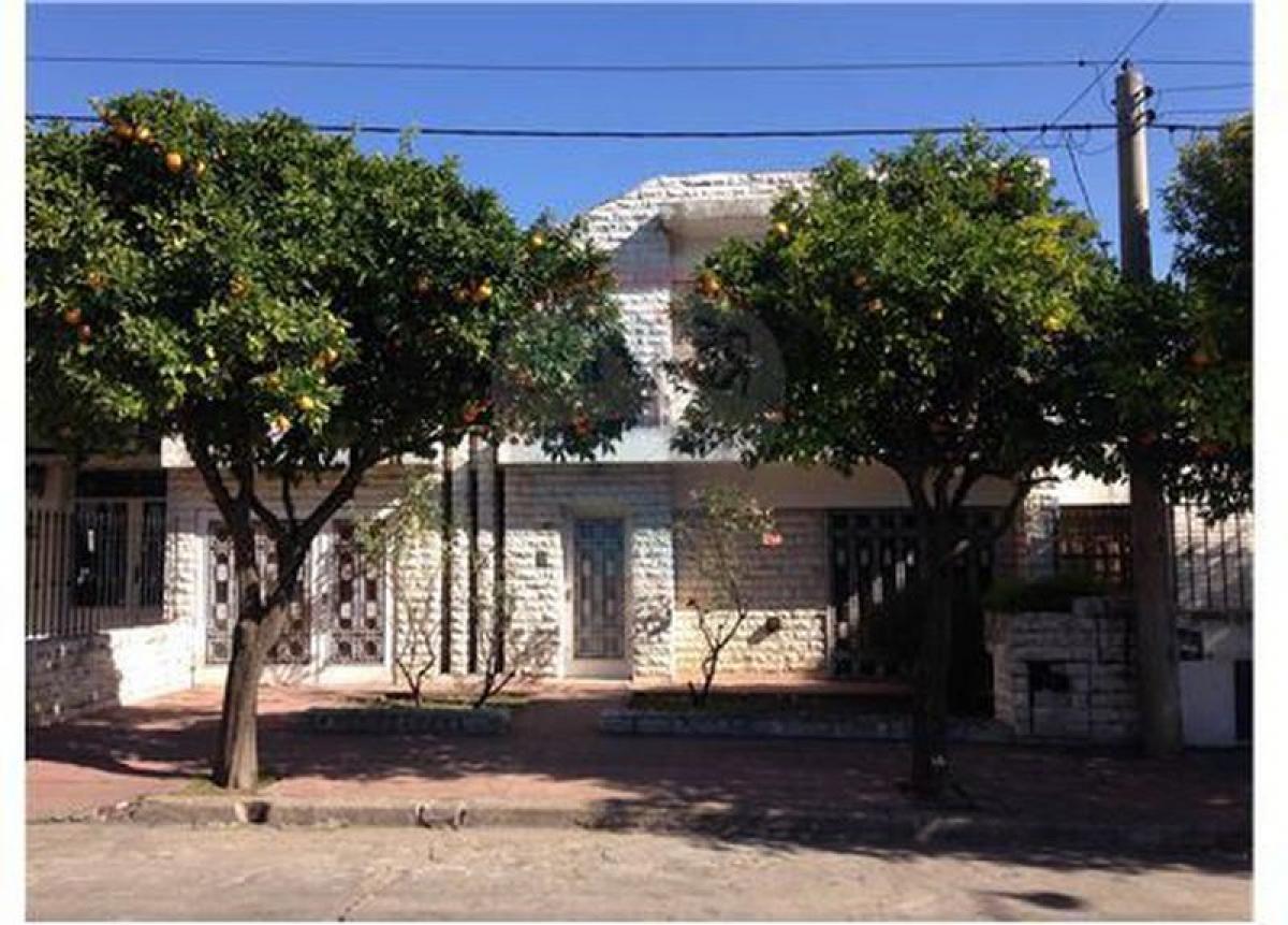 4 bedrooms House in Cordoba, Argentina No. 19497