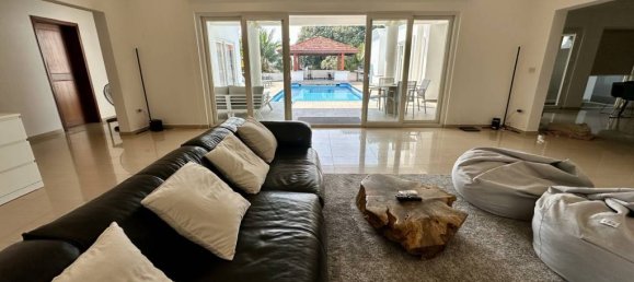 Вилла с 4 спальнями в Паттайя, Таиланд № 75035 4