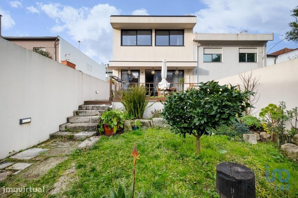 7 bedrooms Villa in Porto, Portugal No. 102603