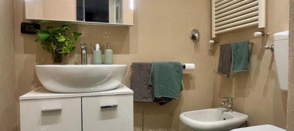 2 rooms Apartment in Florence, Italy No. 32996 5