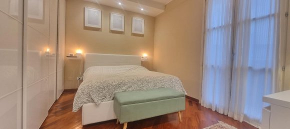 2 rooms Apartment in Florence, Italy No. 32996 9