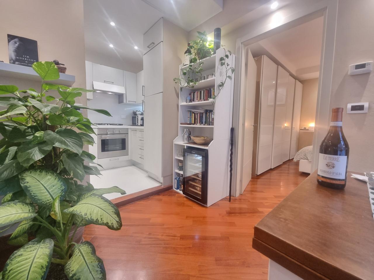 2 rooms Apartment in Florence, Italy No. 32996