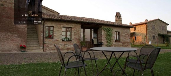 6 bedrooms Villa in Montalcino, Italy No. 529 9