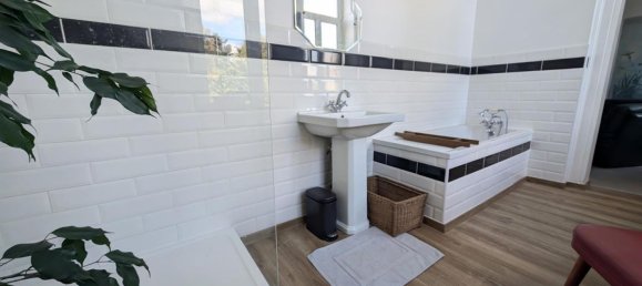 7 Schlafzimmer Haus in Roubaix, France, Nr. 234802 8