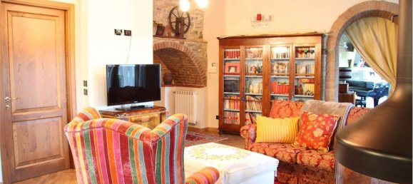 3 bedrooms Villa in Casole d'Elsa, Italy No. 90268 10