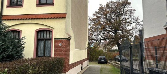 Квартира с 3 комнатами в Цвиккау, Германия № 99420 2