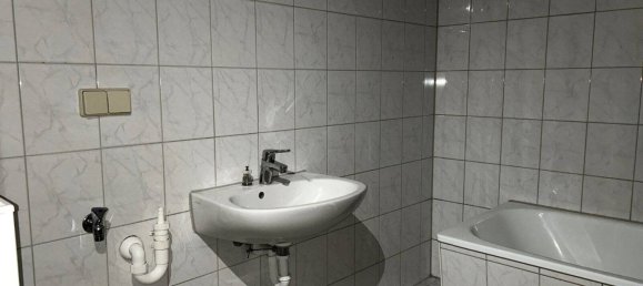 Квартира с 3 комнатами в Цвиккау, Германия № 99420 11