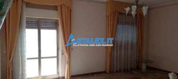 6غرفة شقة في Reggio Calabria, Italy رقم 102746 13