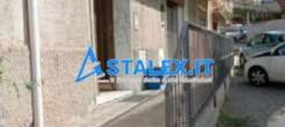 6غرفة شقة في Reggio Calabria, Italy رقم 102746 5