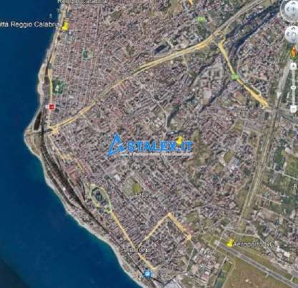 6غرفة شقة في Reggio Calabria, Italy رقم 102746