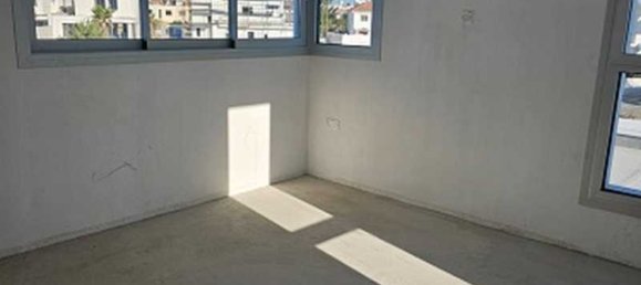 Propiedad comercial de 3 dormitorios en Larnaca, Cyprus No. 18959 5