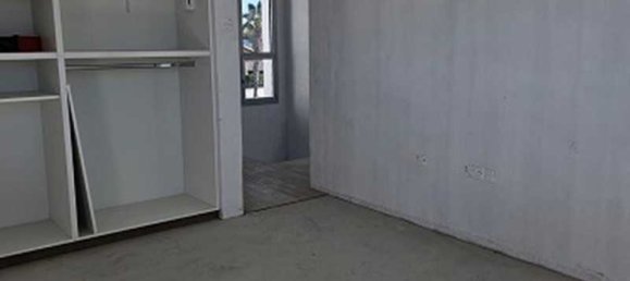 Propiedad comercial de 3 dormitorios en Larnaca, Cyprus No. 18959 6