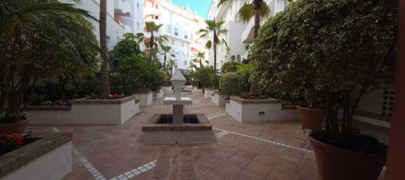 1 bedroom Apartment in Marbella, Spain No. 183306 2