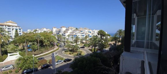 1 bedroom Apartment in Marbella, Spain No. 183306 10