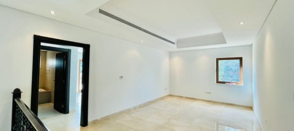 5 bedrooms Villa in Al Furjan, UAE No. 9233 20