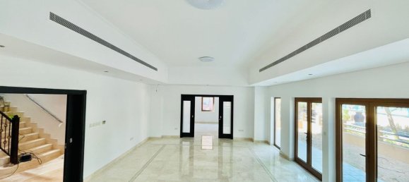 5 bedrooms Villa in Al Furjan, UAE No. 9233 22