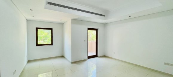 5 bedrooms Villa in Al Furjan, UAE No. 9233 4