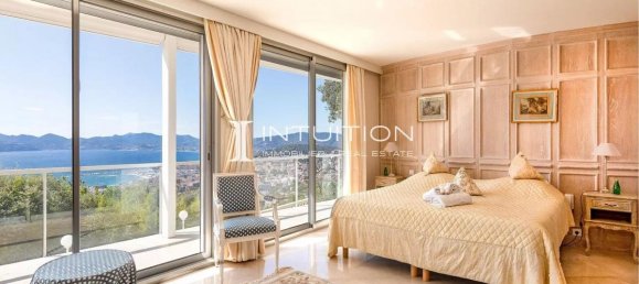 Villa de 5 dormitorios en Cannes, France No. 346916 11