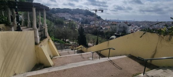 3 bedrooms Duplex in Lisbon, Portugal No. 76025 7