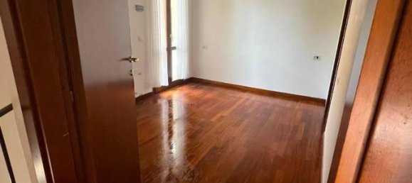 3 rooms Duplex in Reggio Emilia, Italy No. 22500 23