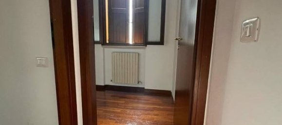 3 rooms Duplex in Reggio Emilia, Italy No. 22500 22