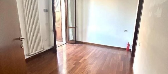 3 rooms Duplex in Reggio Emilia, Italy No. 22500 6