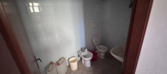 106m² Commercial property in Calcinaia, Italy No. 212436 7