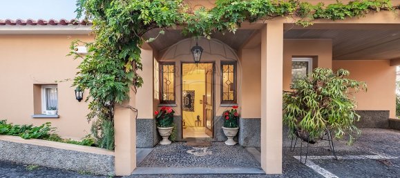 3 bedrooms House in Canico, Portugal No. 22107 10