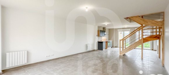 3 bedrooms House in Clairoix, France No. 78851 2