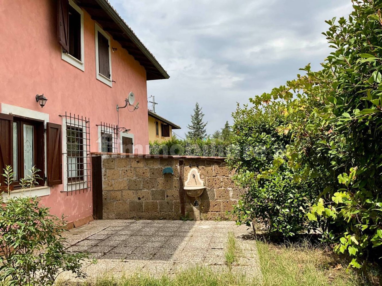 2 bedrooms House in Rocca di Botte, Italy No. 346904