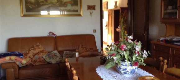 4 bedrooms Villa in Corbola, Italy No. 225386 4