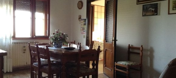 4 bedrooms Villa in Corbola, Italy No. 225386 2