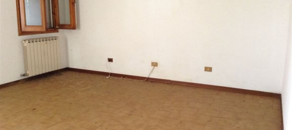 4 bedrooms Villa in Corbola, Italy No. 225386 10