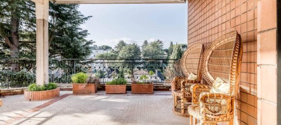 5 rooms Penthouse in Rome, Italy No. 29480 6