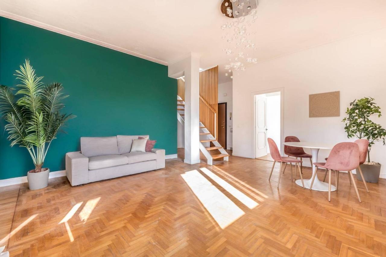 5 rooms Penthouse in Rome, Italy No. 29480