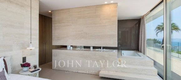 6 bedrooms Villa in Cannes, France No. 246435 15