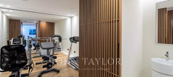 6 bedrooms Villa in Cannes, France No. 246435 21