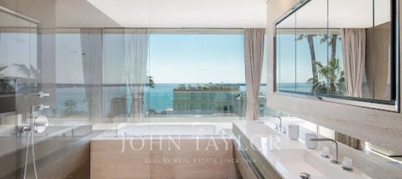 6 bedrooms Villa in Cannes, France No. 246435 17