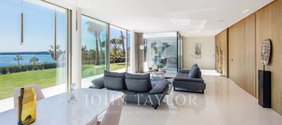 6 bedrooms Villa in Cannes, France No. 246435 12